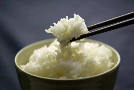 做米饭.jpg