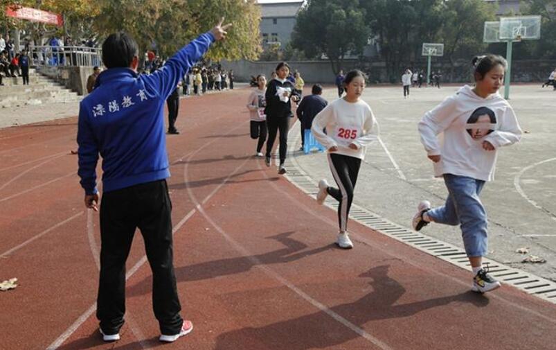 学校田径运动会.jpg